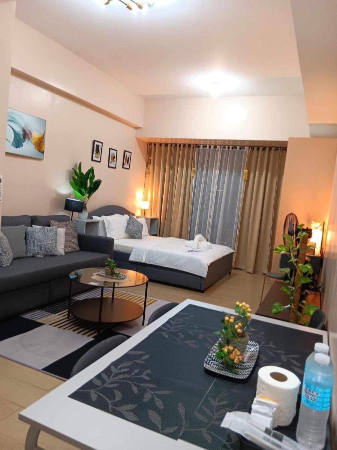 Studio Condo Building 81 Newport Boulevard Manila Kültér fotó