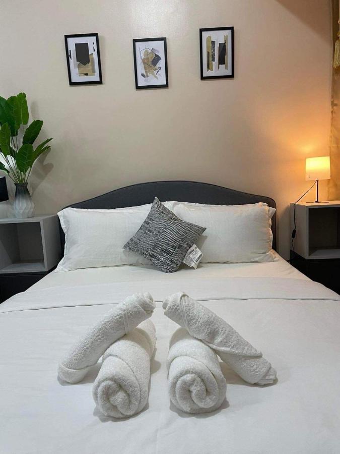 Studio Condo Building 81 Newport Boulevard Manila Kültér fotó