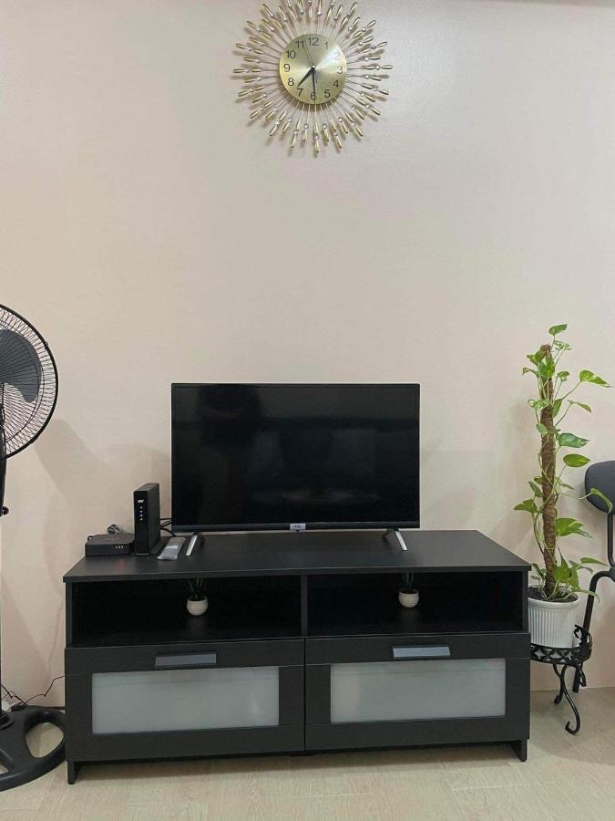 Studio Condo Building 81 Newport Boulevard Manila Kültér fotó