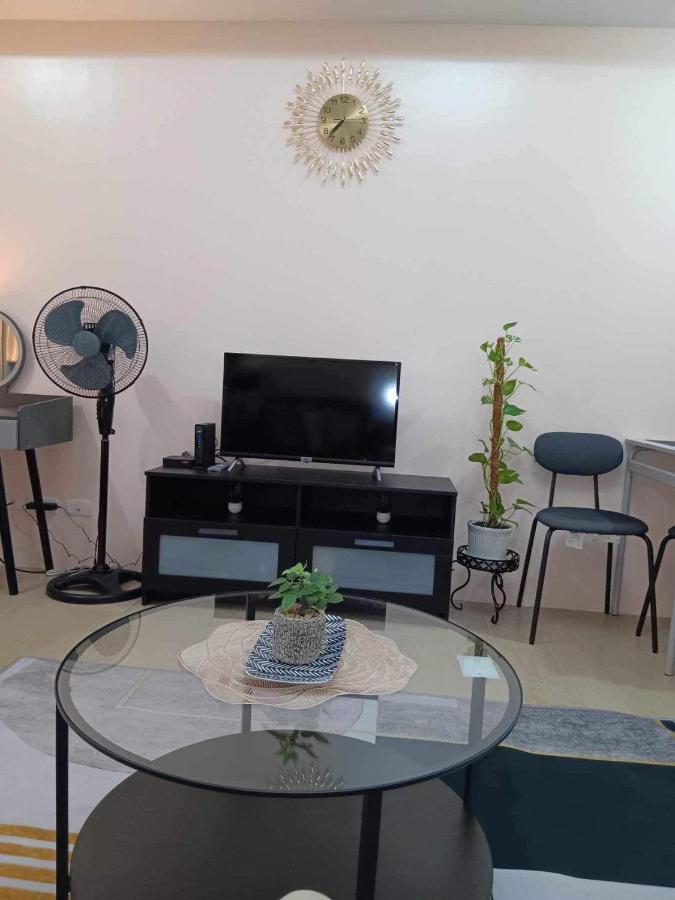 Studio Condo Building 81 Newport Boulevard Manila Kültér fotó