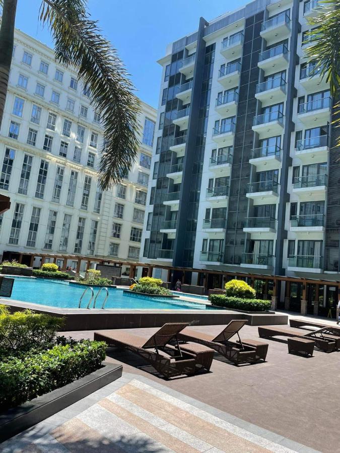 Studio Condo Building 81 Newport Boulevard Manila Kültér fotó